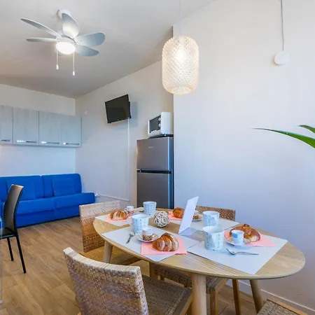 Mediterraneo By Interhome